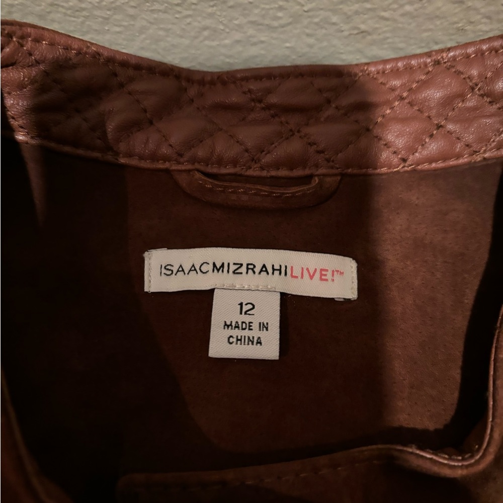 Beautiful Isaac mizrahi leather/suede coat great with jeans or dressy - Picture 2 of 4